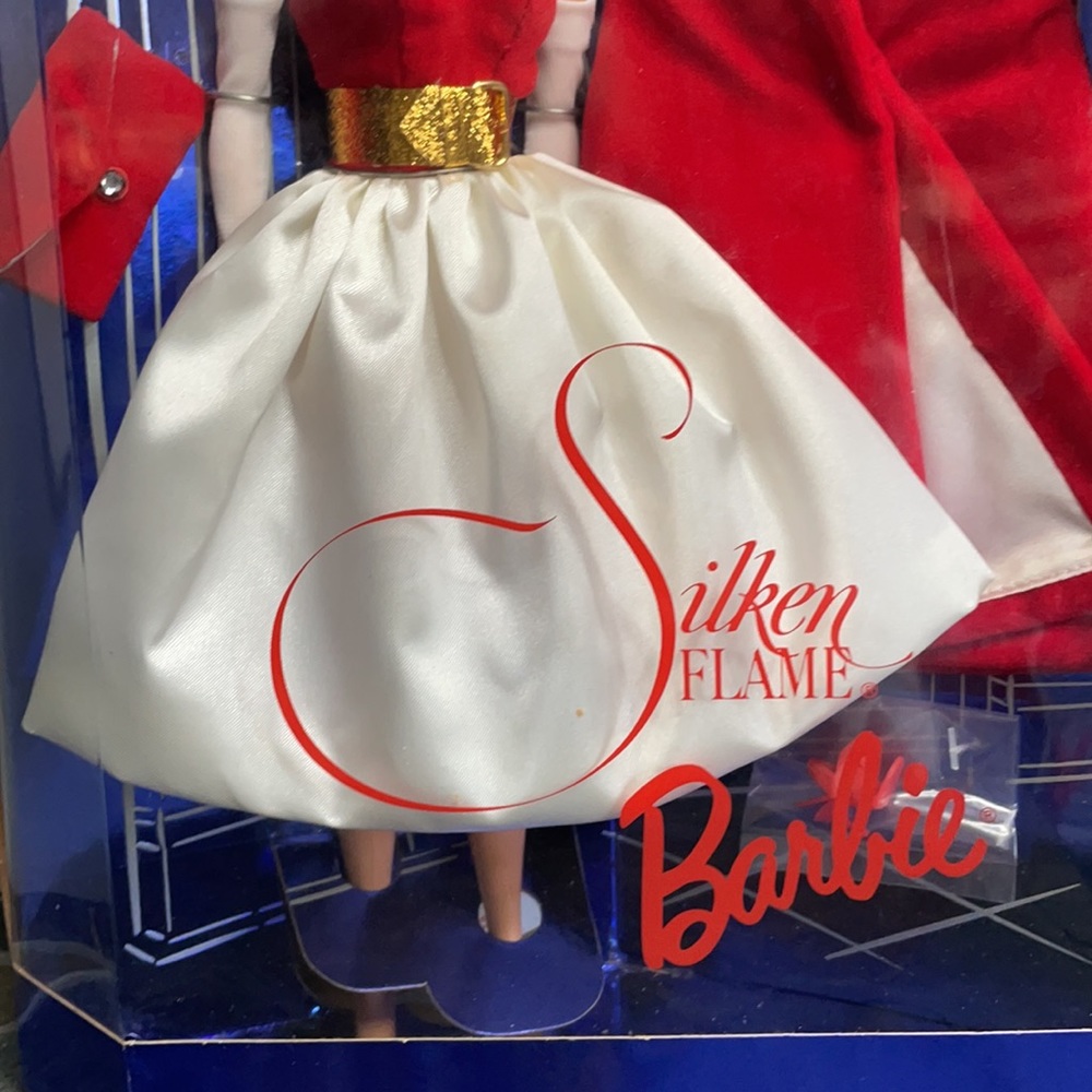 Silken Flame Retro Style Brunette Barbie - Vintage Reproduction from 1998 - Picture 6 of 13